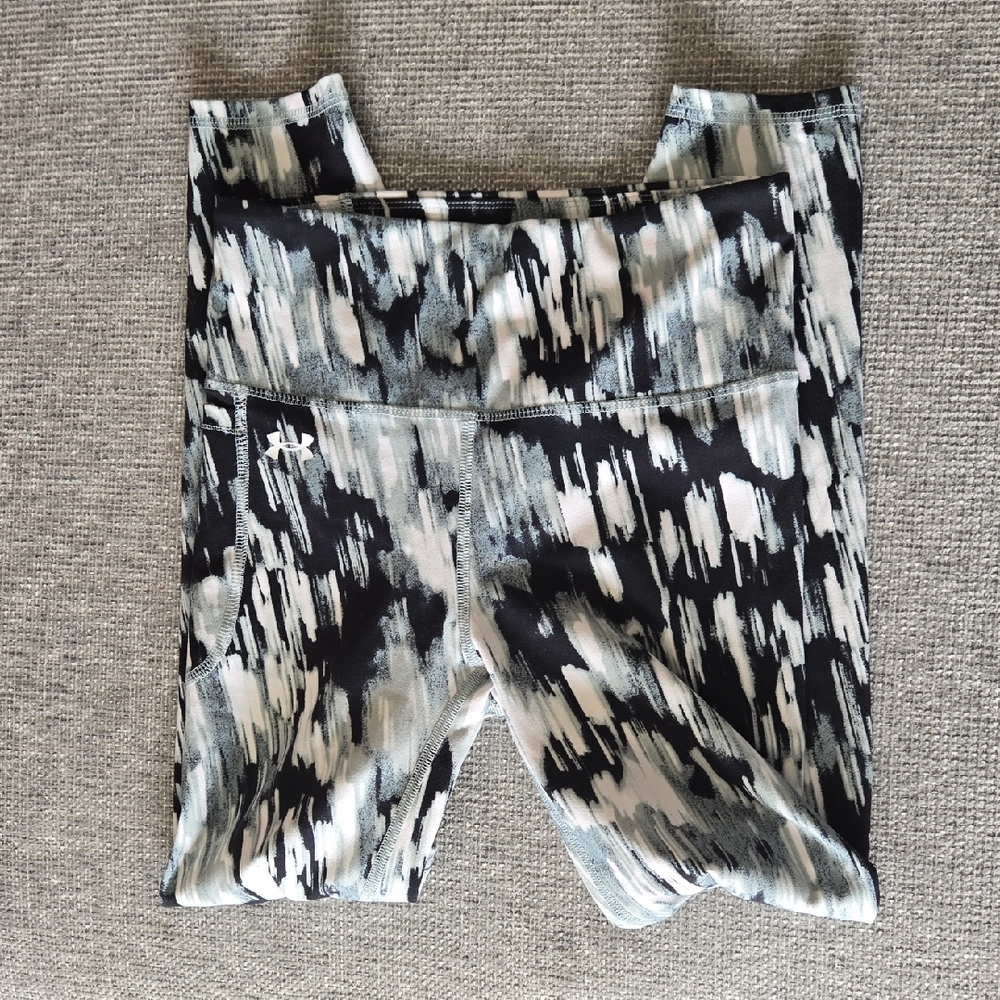 Under Armour Womens Leggings - Black and White Pattern